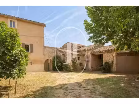 maison de hameau à rénover à vendre dans le luberon
