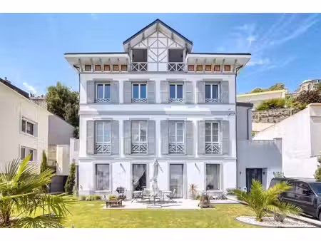 maison d'exception rénovée avec piscine chauffée et vue mer - le