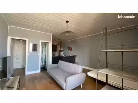studio 1 pièce 32 m²