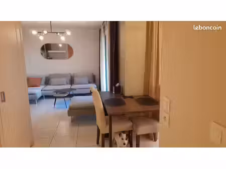 2 pièces meublé à l'année