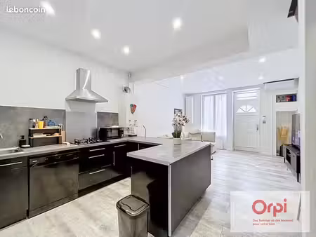 maison 3 pièces 84 m²