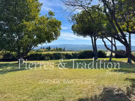 belle propriété à vendre avec piscine proche de roussillon en provence - luberon