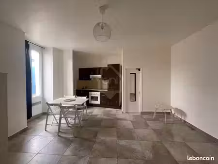 studio 1 pièce 34 m²
