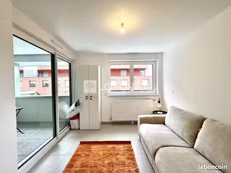 studio 1 pièce 25 m²