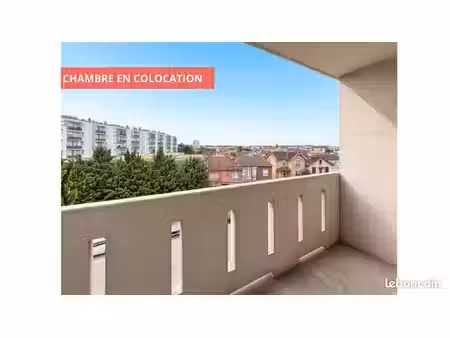 appartement 4 pièces 12 m²
