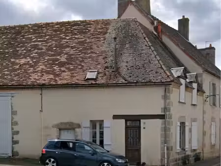 maison centre gouzon avec garage  remise et poêle