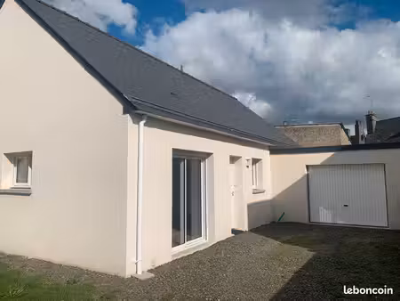à louer pordic – maison meublée récente de 94 m² avec jardin  au cœur du bourg de pordic