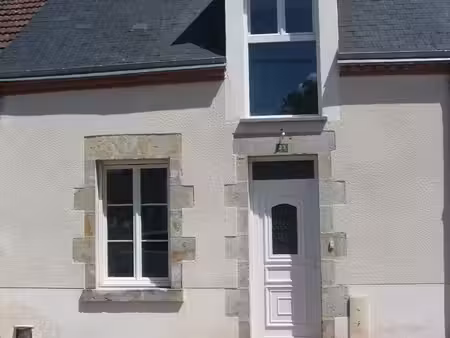 charmante maison individuelle rénovée avec jardin- centre bourg vienne en val