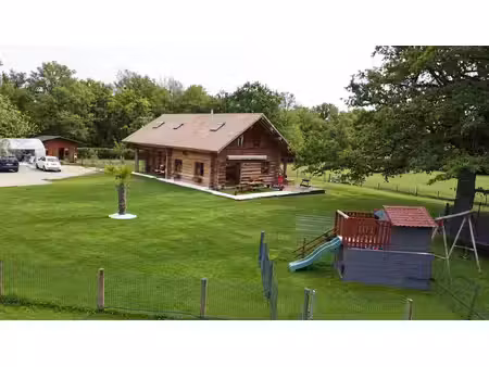 chalet style canadien 220 m2