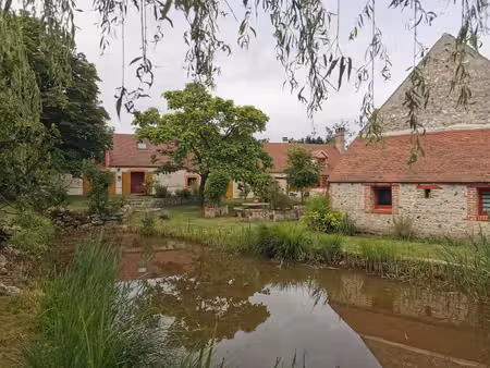 longére et maison d'amis sur 9700m2