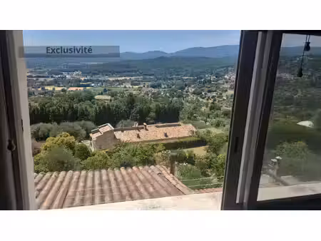 au coeur de montauroux  maison de village avec accès voiture