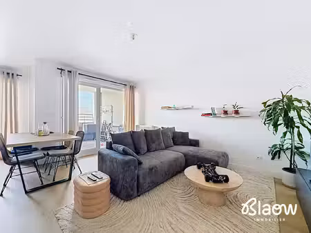 meyzieu – t3 rénové – plein sud – balcon – garage