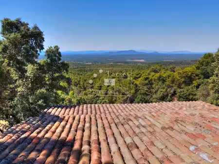 aups  jolie maison en campagne avec vue panoramique