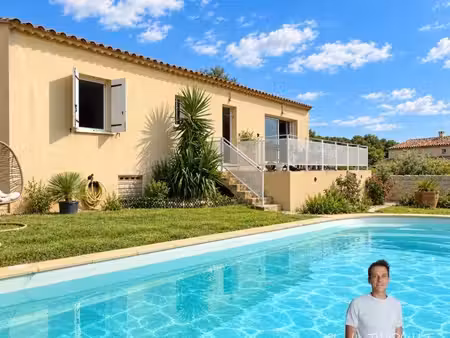 montfrin – villa de plain-pied avec piscine et vue dominante sans vis-à-vis