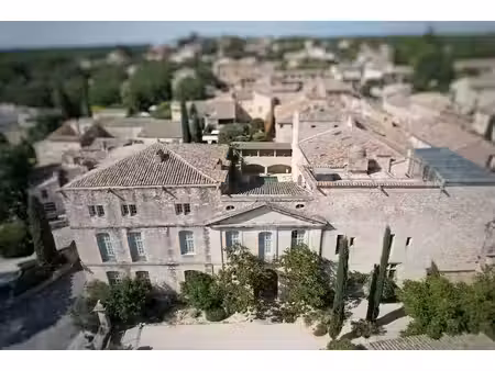 historique incroyable en vente privée : château exceptionnel