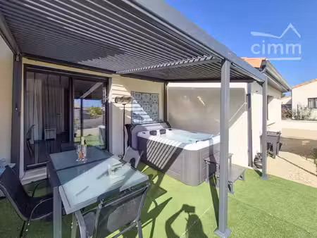villa de plain-pied 3ch avec garage  jacuzzi et sauna