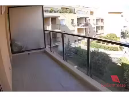 location appartement 2 pièces 32.78 m² à aix-en-provence (13090)  866 €