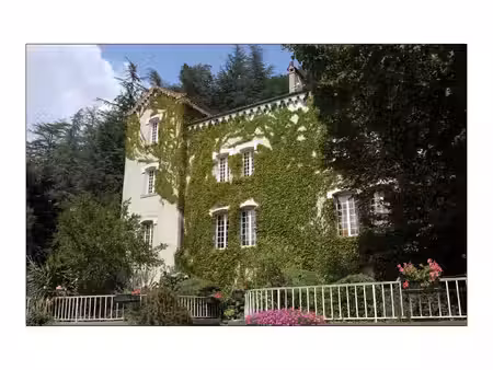 villa de luxe au cœur de vals-les-bains 07600