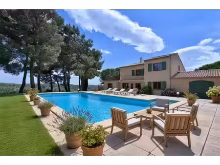 rare opportunité à castelnau-de-guers : nature et modernité réun