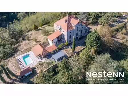 demeure d'exception à vendre sur condrieu - 20 pièces  532 m² sur 8000 m² de terrain