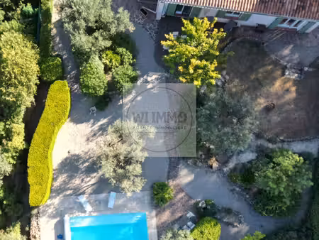 villa individuelle avec piscine
