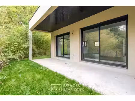 maison neuve avec jardin et garage