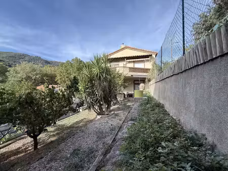 maison de maître 4 faces avec jardin  terrasses et beaux volumes