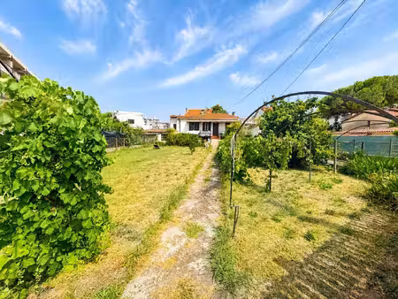 cagnes-sur-mer - maison de plain pied - terrain plat de 800m²