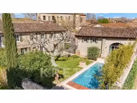 mas du xviiie siècle au cœur des alpilles