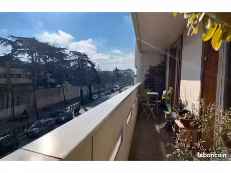 bel appartement f3 villeurbanne