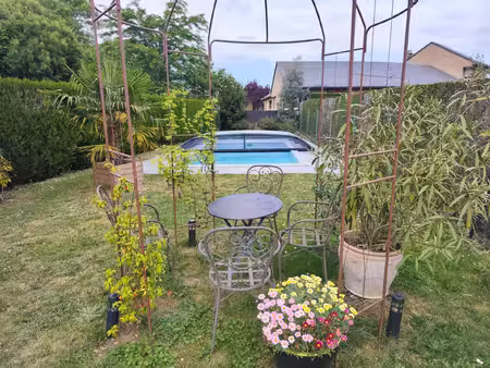maison 4 chambres  vie de plain-pied  piscine  jardin sans vis-?