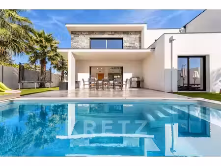 villa contemporaine en bord de mer