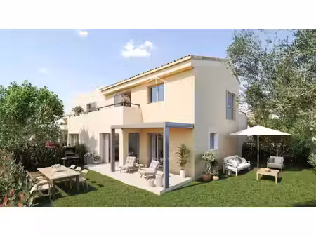 villa t5 avec garage et jardin privatif à bormes-les-mimosas