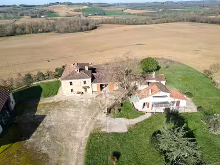 propriété avec maison gasconne avec deux gîtes indépendants