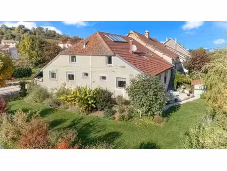 demeure de charme au cœur du vignoble jurassien