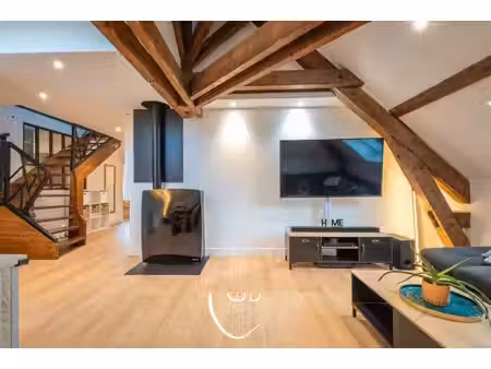 la rochette : appartement de 111 5 m² carrez aux superbes volumes