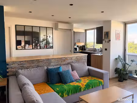 à vendre – appartement t3 de 60 m² lumineux – bron  quartier des essarts / 189 000 – garag