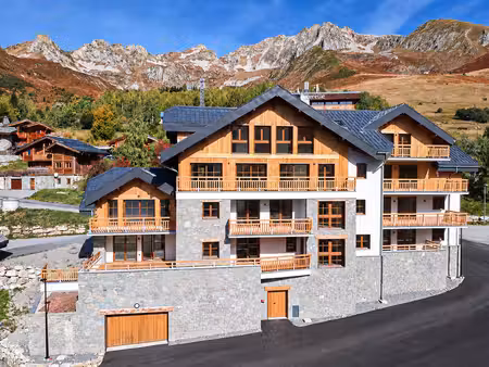 appartement duplex penthouse de 3 chambres doubles à 90 m des pistes de ski - prêt à...
