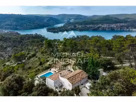 vue panoramique exceptionnelle sur le lac d'esparron – au cœur des gorges du verdon