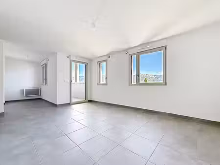 meythet – t1 récent avec balcon