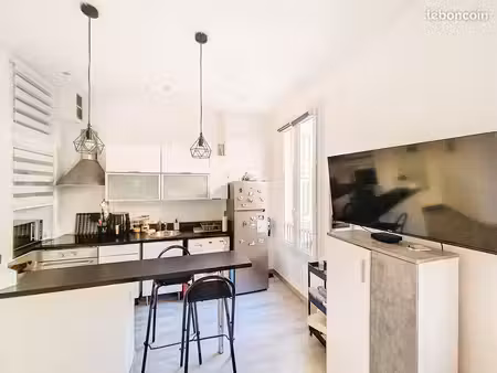 studio 1 pièce 27 m²