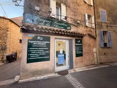local commercial à louer st vallier de thiey
