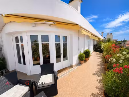 nice – penthouse 3 p – dernier étage – terrasse 45 m²