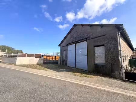 hangar /atelier fermé de 232 m² - grandes ouvertures - terrain de 387 m² - rullac saint...