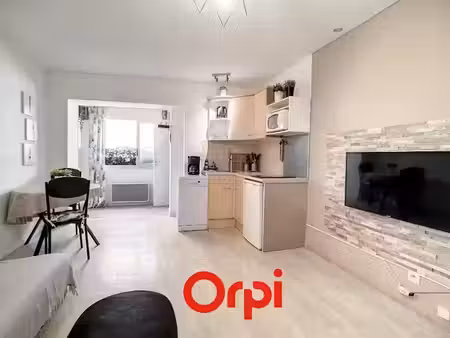location meublée appartement 1 pièce 27.26 m² à bandol (83150)  560 €