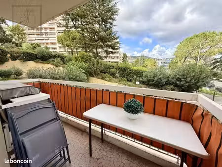 studio 1 pièce 25 m²