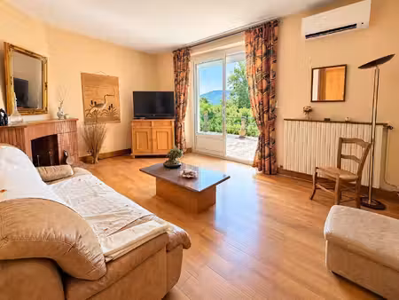 maison familiale avec vue dégagée