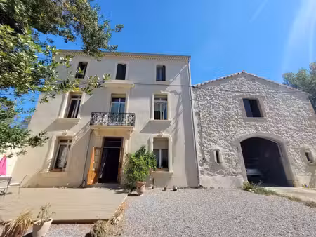 maison bourgeoise près de la mer