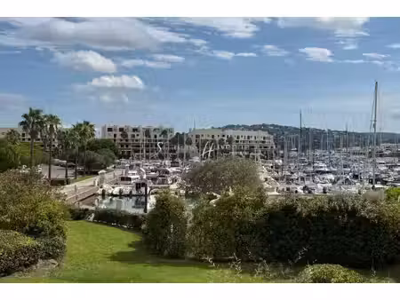grand 3 pièces - vue sur la marina