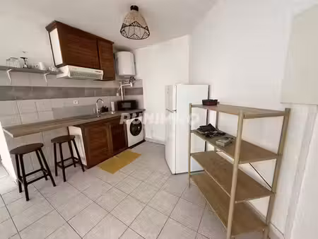 location meublée appartement 1 pièce 35 m² à saint-denis (97400)  620 €